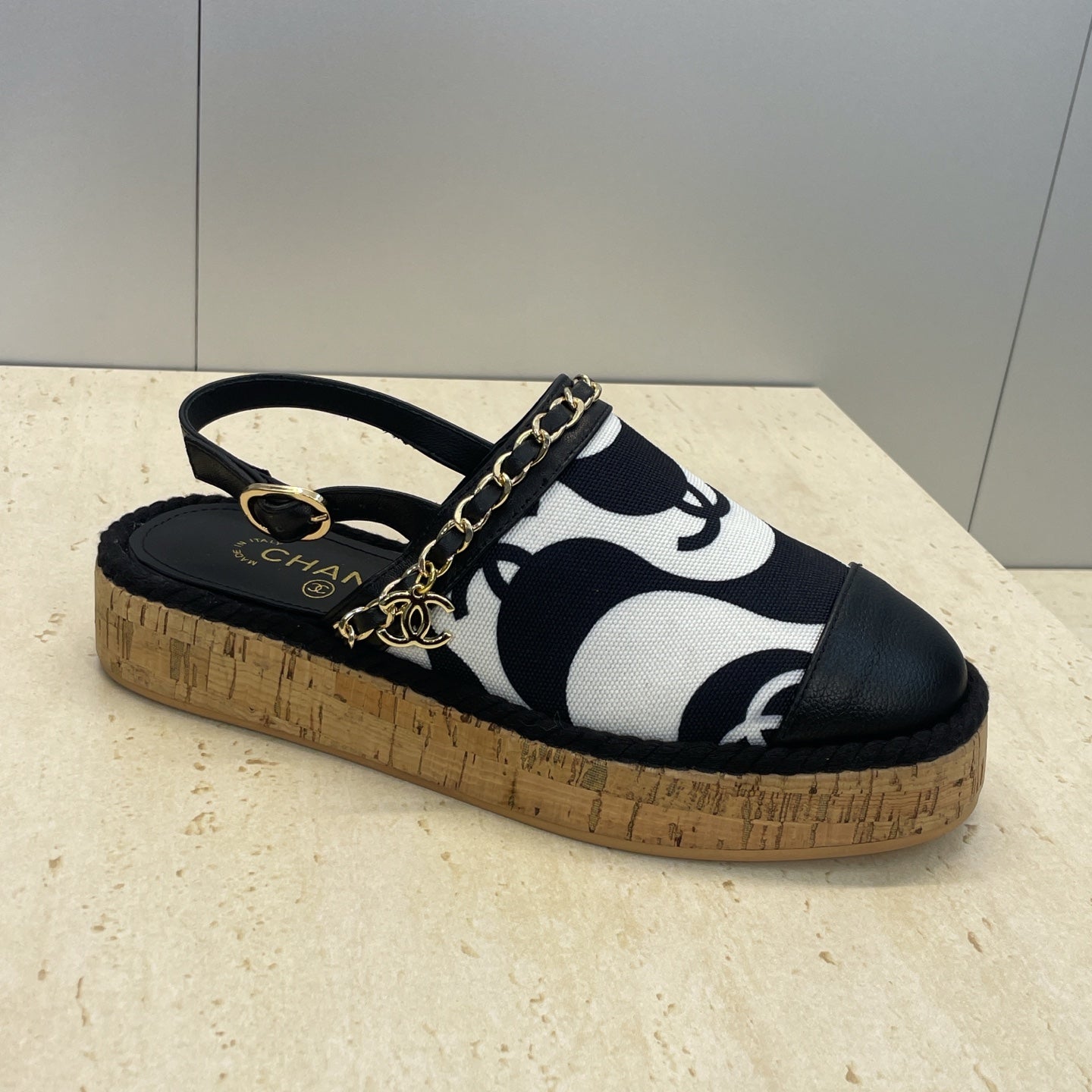 CC 26 Slingback Espadrilles Black Sheepskin Canvas 607462