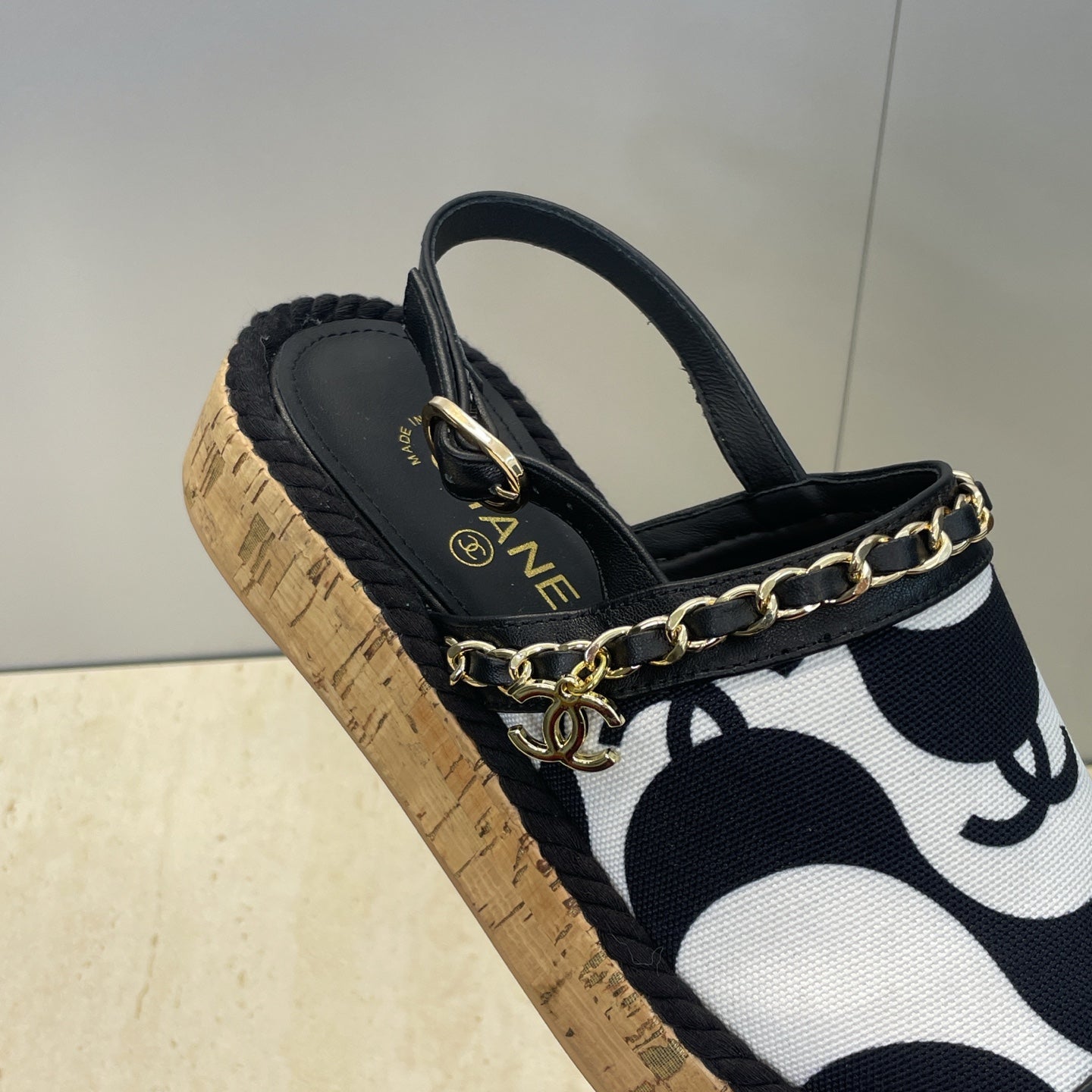 CC 26 Slingback Espadrilles Black Sheepskin Canvas 607462