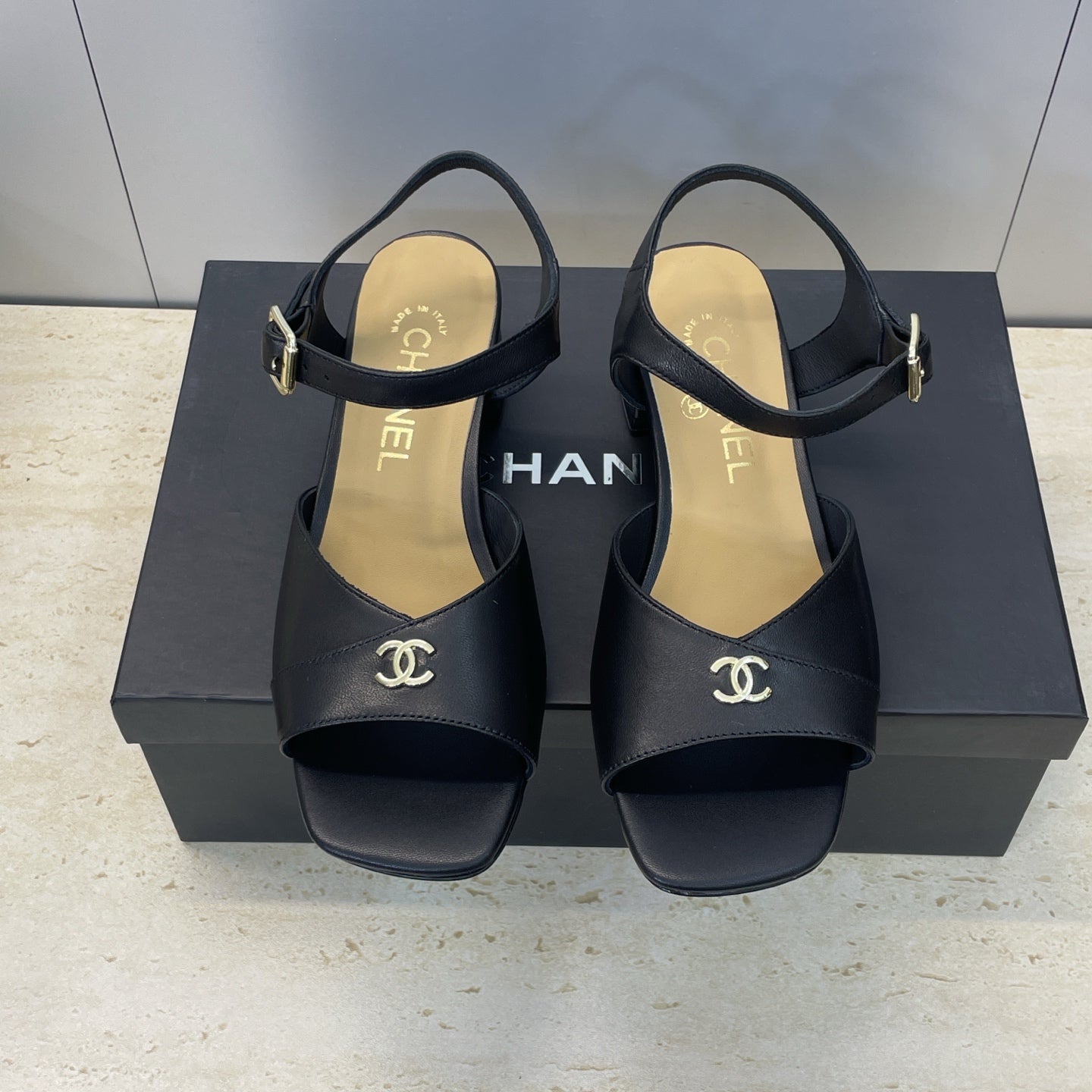 CC 26 Heeled Sandal 45mm Black Beige Sheepskin 607476