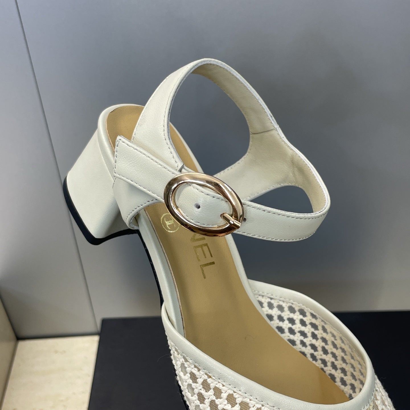 CC 26 Slingback Pump 45mm White Beige Mesh Sheepskin 607482