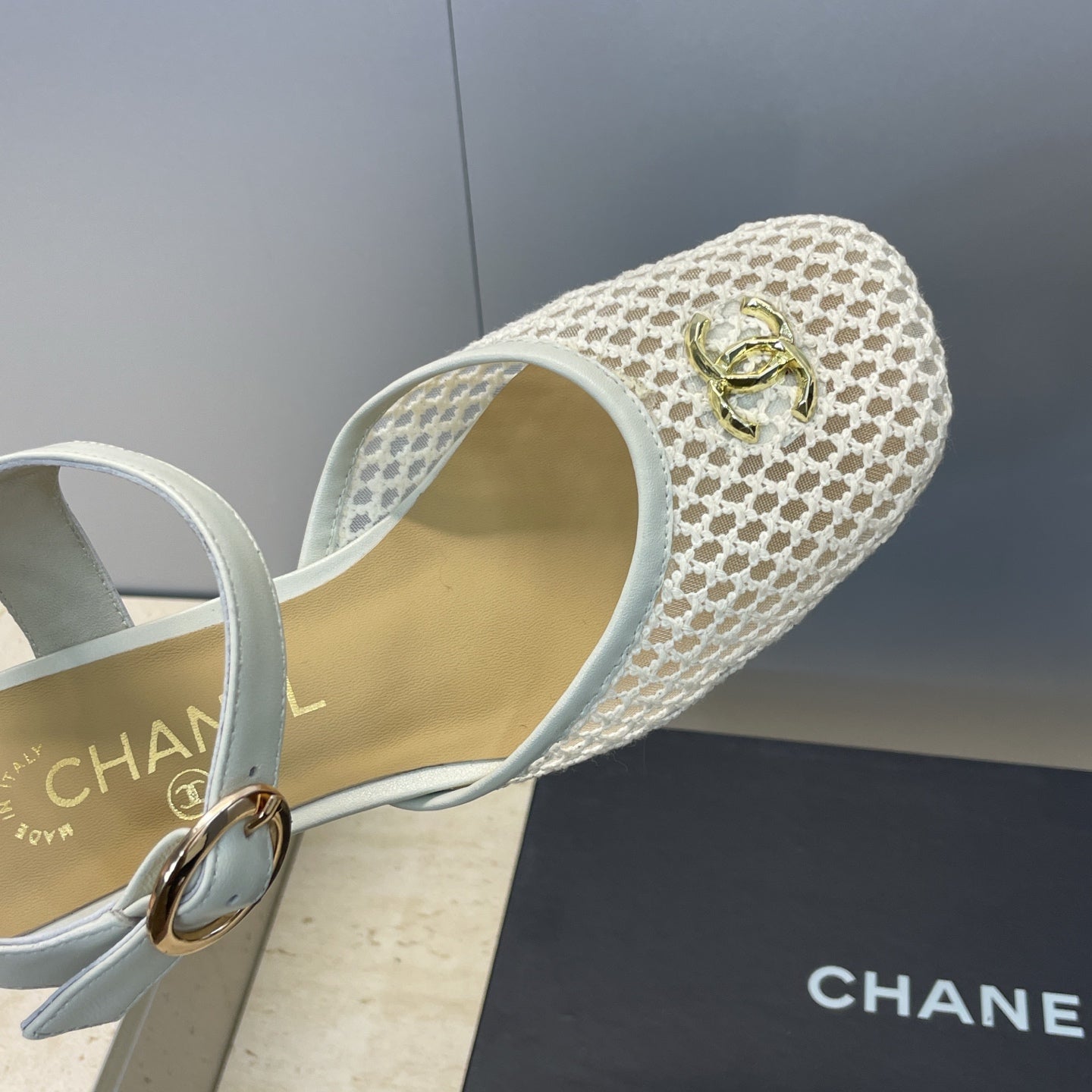 CC 26 Slingback Pump 45mm White Beige Mesh Sheepskin 607482