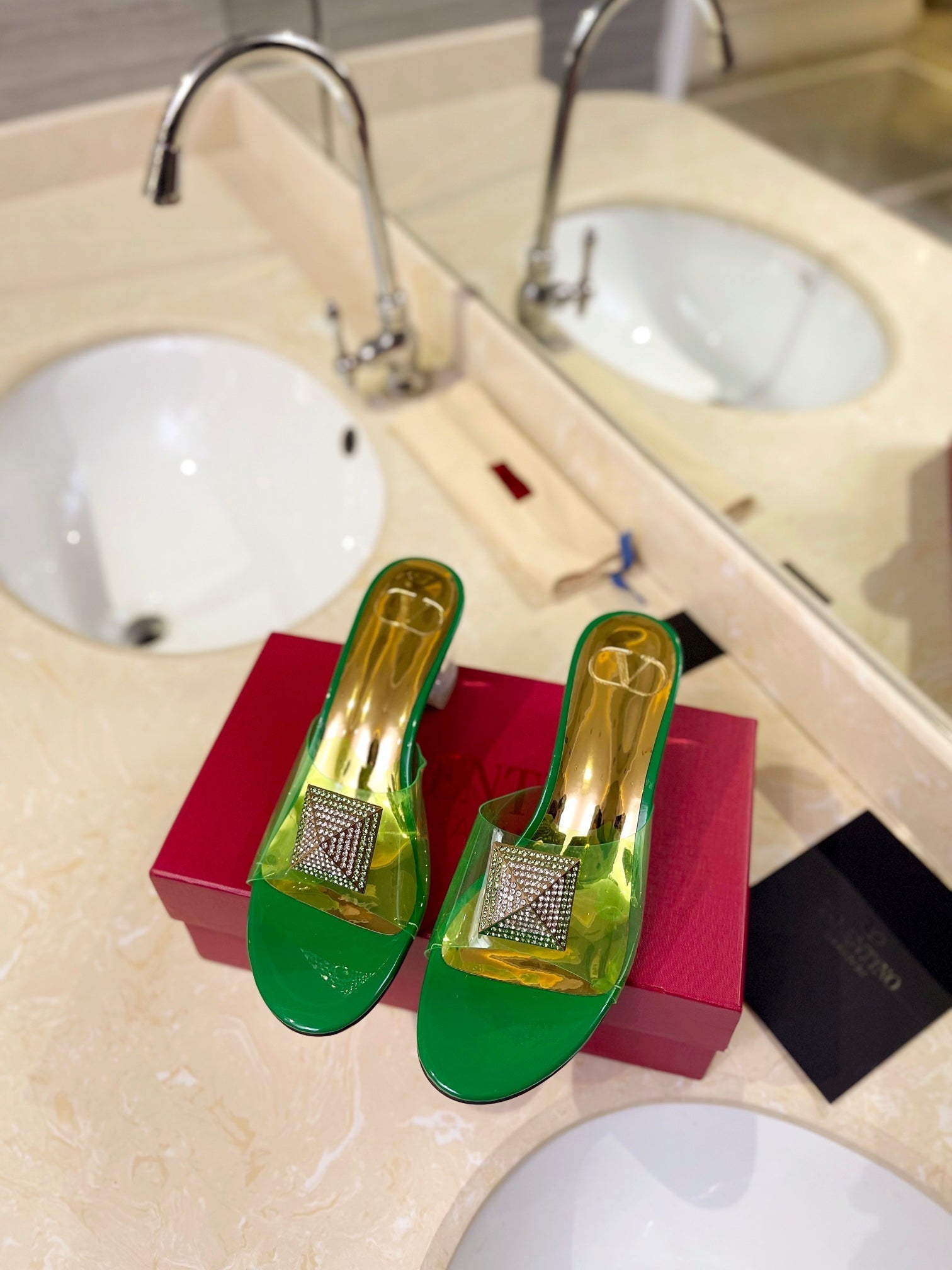 HIGH MULE 60MM IN SHAMROCK GREEN SHEEPSKIN AND TRANSPARENT PVC