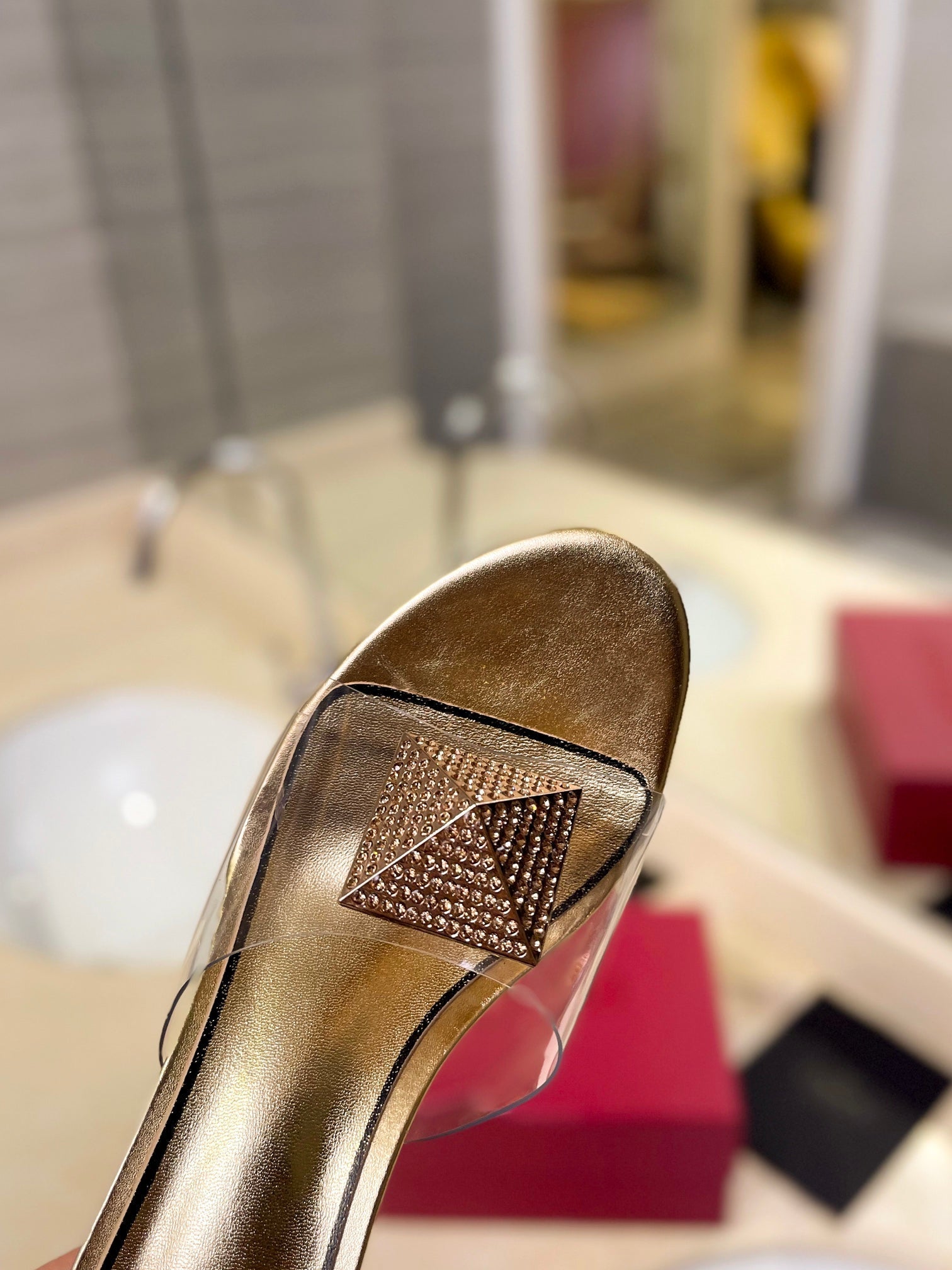 HIGH MULE 60MM IN GOLD SHEEPSKIN AND TRANSPARENT PVC