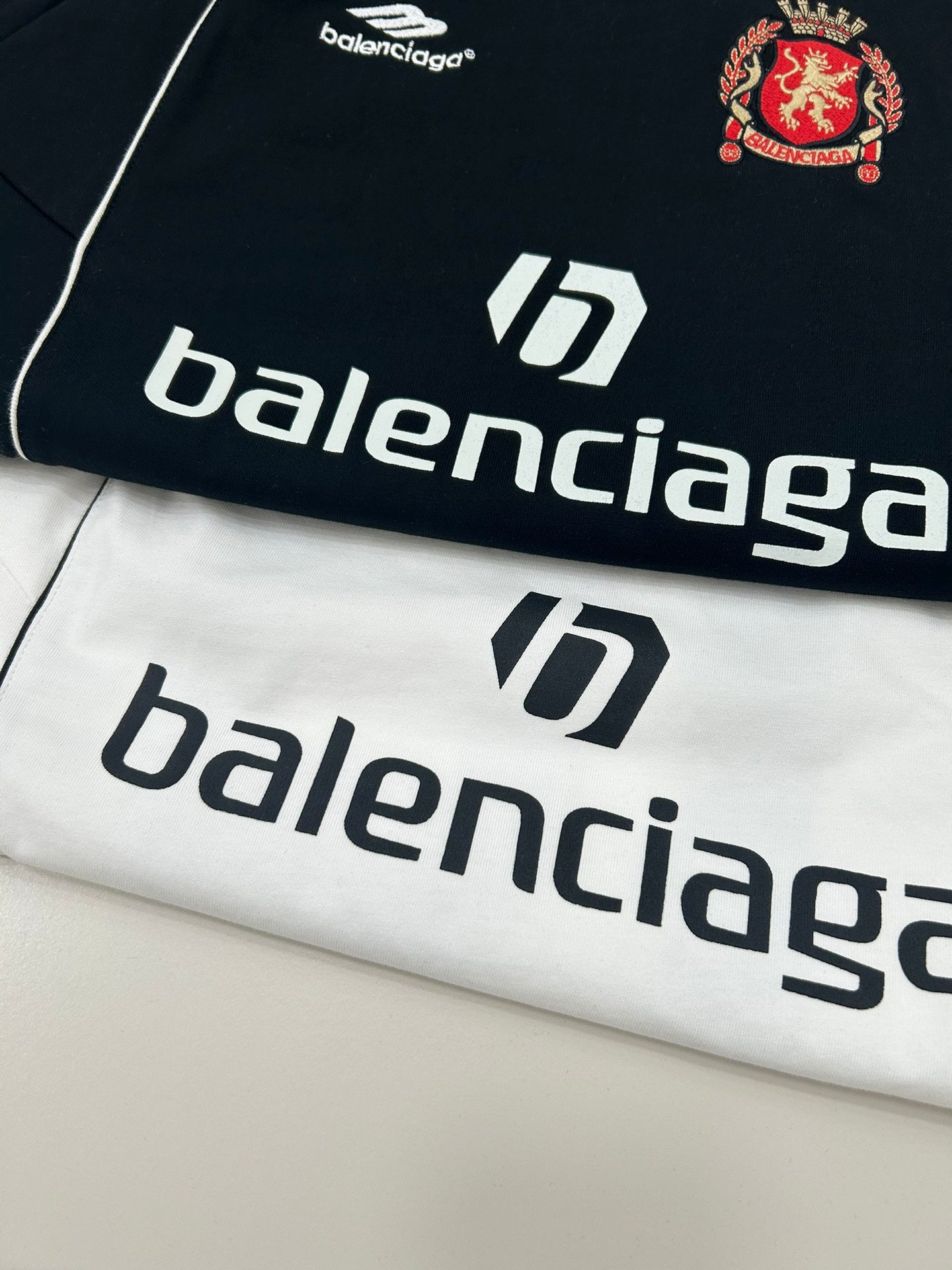 Balenciaga - Manchester United embroidered long sleeve t-shirt 0036