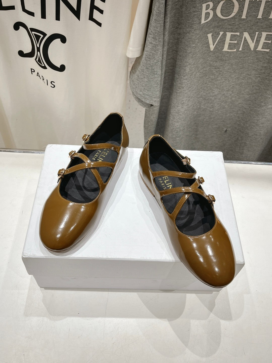 BALLET FLAT WITH CROSSOVER STRAP IN SEPIA BROWN LAMBSKIN