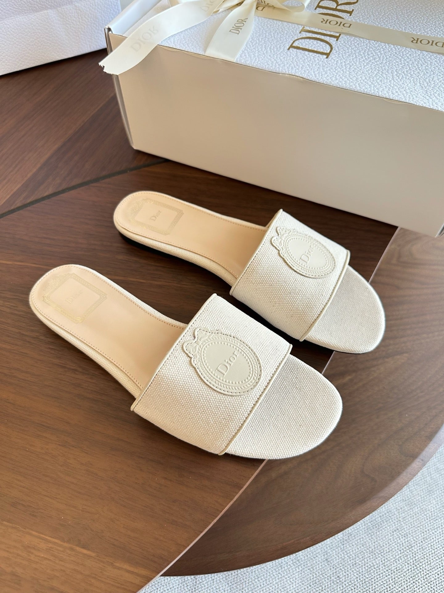 Dior 2026 Medaillon Logo Sandal Canvas Leather 922436