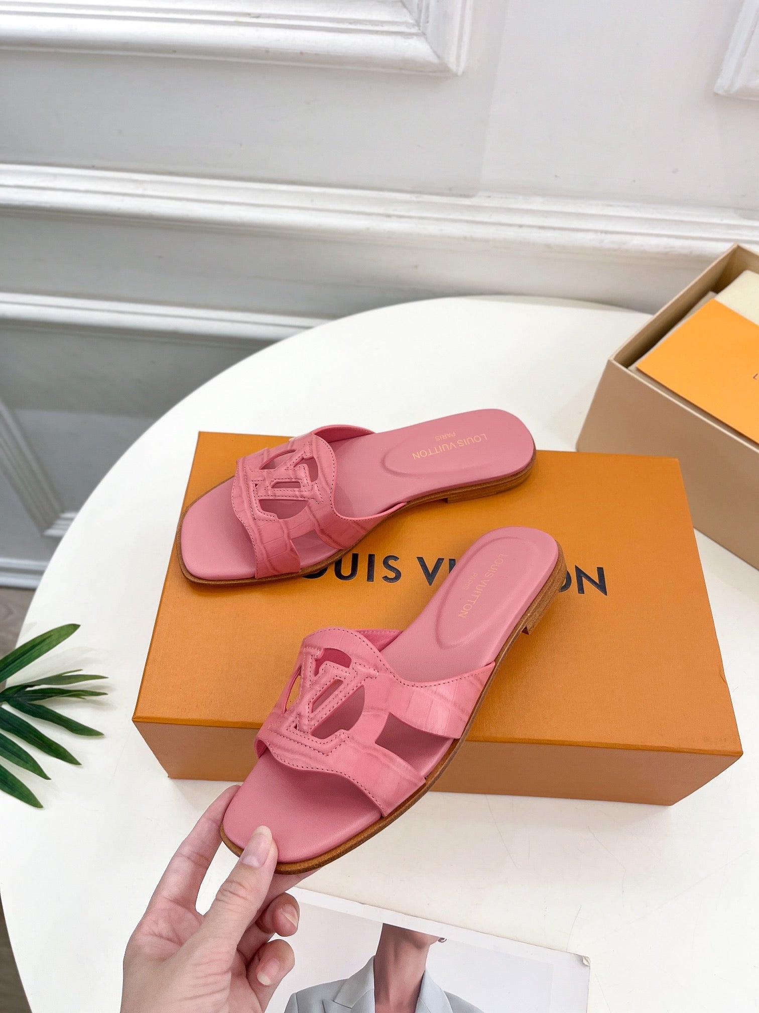 isola flat mule pink calfskin