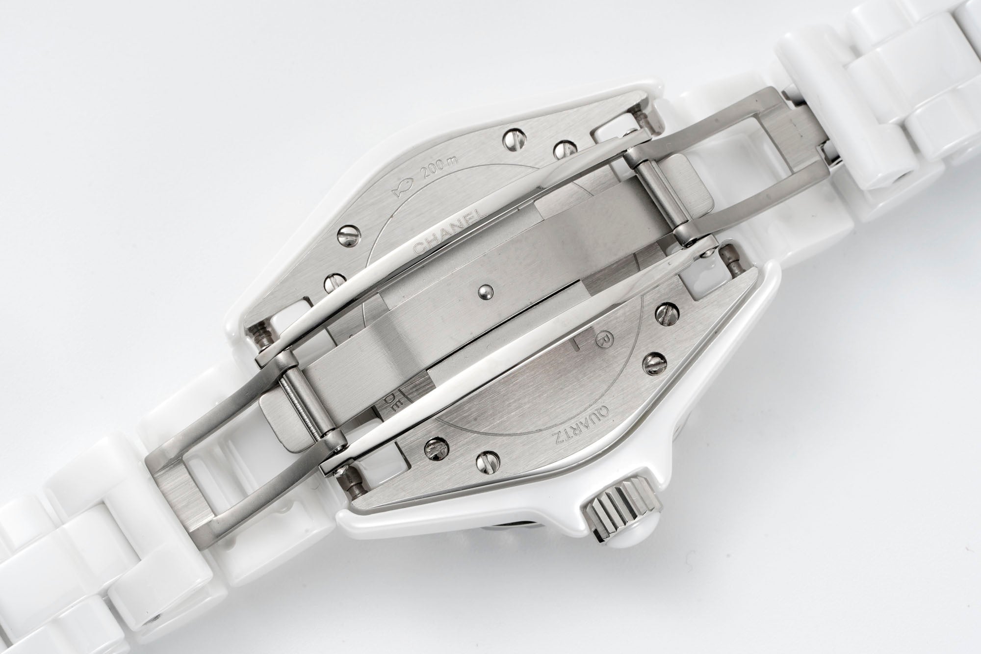 J12 38MM WHITE CERAMIC STAINLESS STEEL GRAFFITI LIMITED