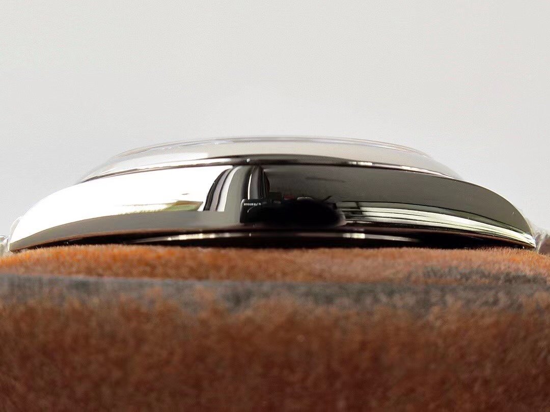 OYSTER PERPETUAL 41 STAINLESS STEEL BLUE DIAL