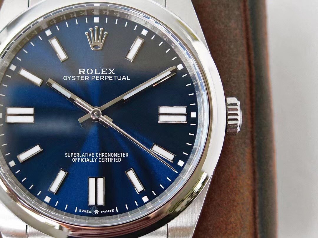 OYSTER PERPETUAL 41 STAINLESS STEEL BLUE DIAL