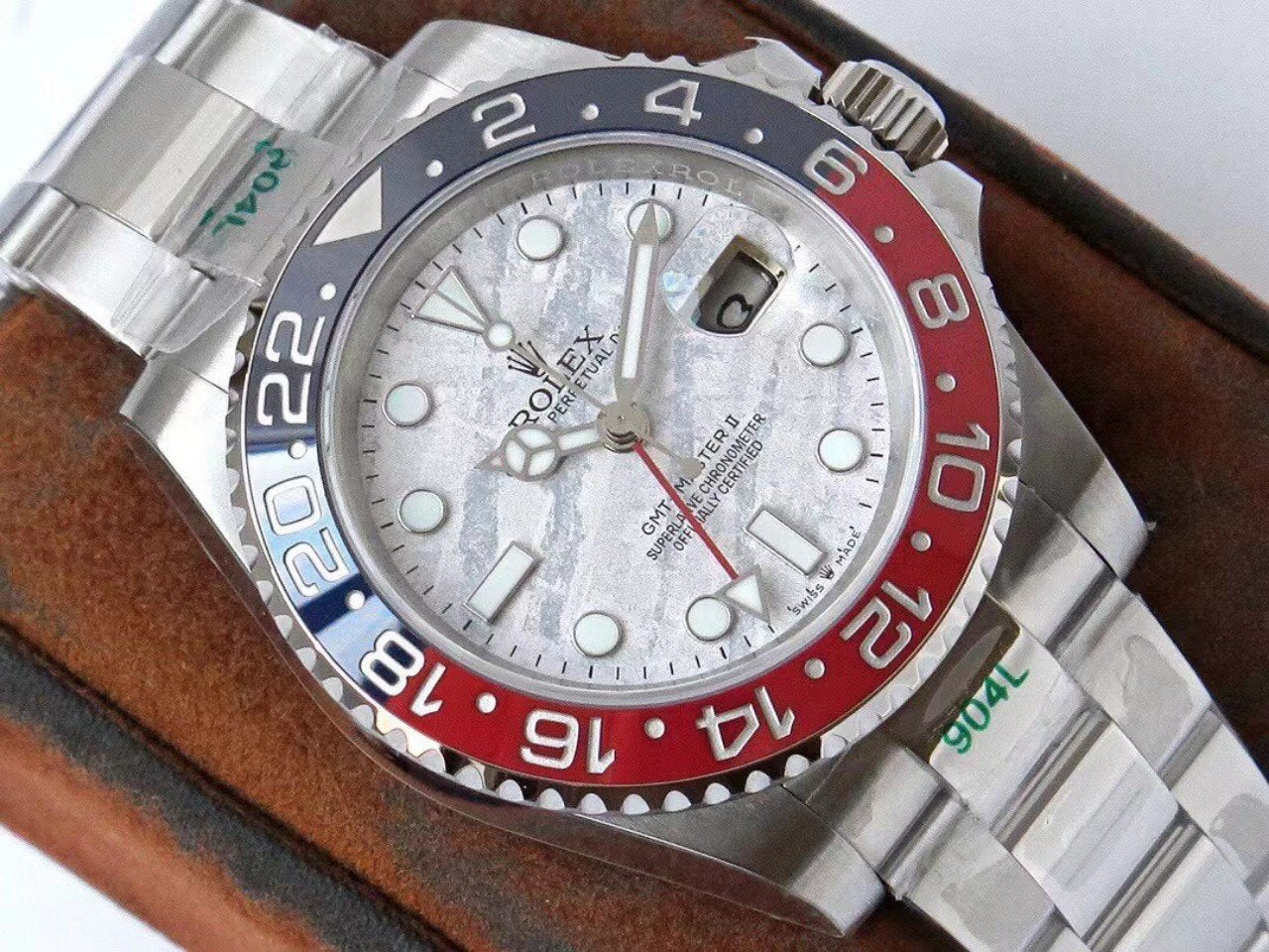 GMT-MASTER II PEPSI MATEORITE DIAL